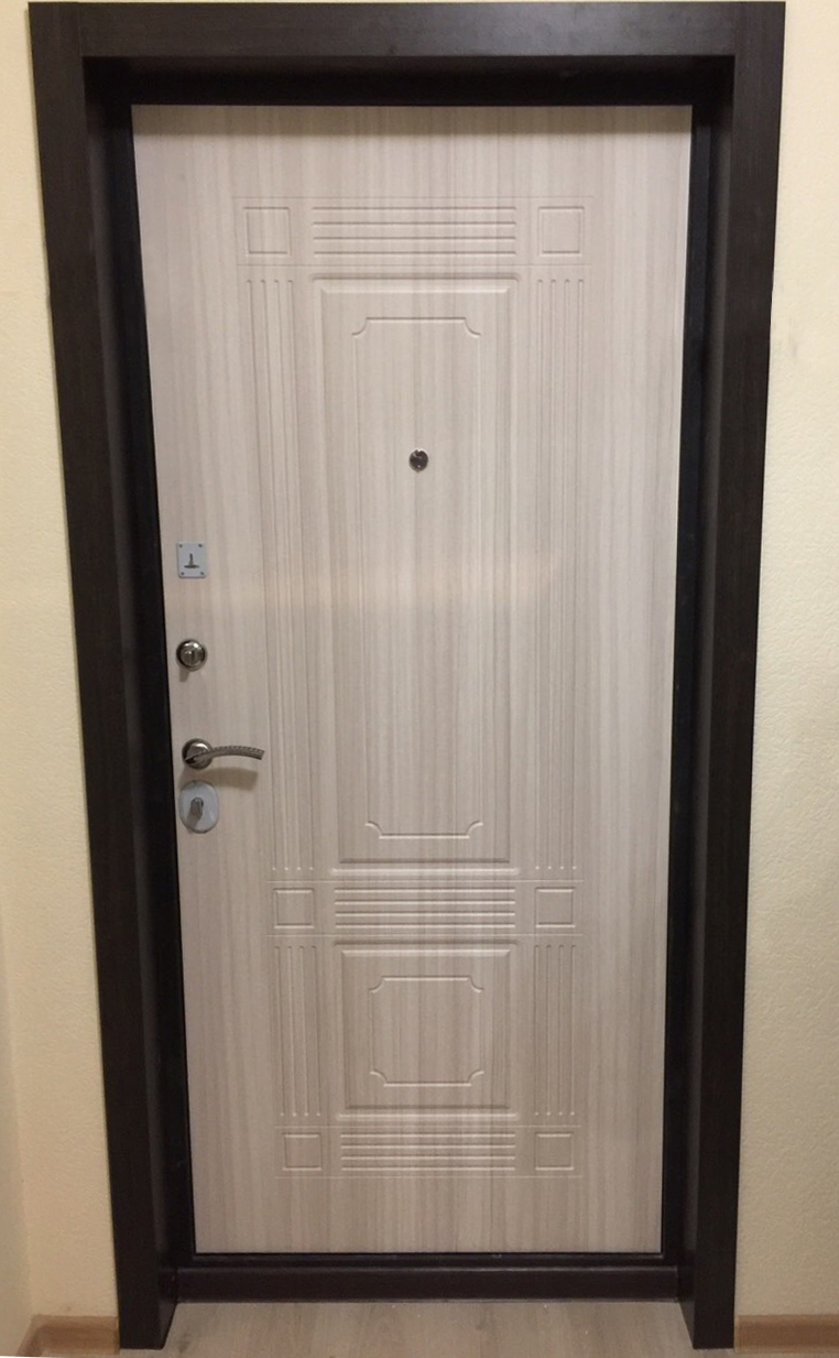Дверные откосы на входную дверь