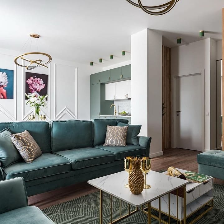 E-comm Shop instagram