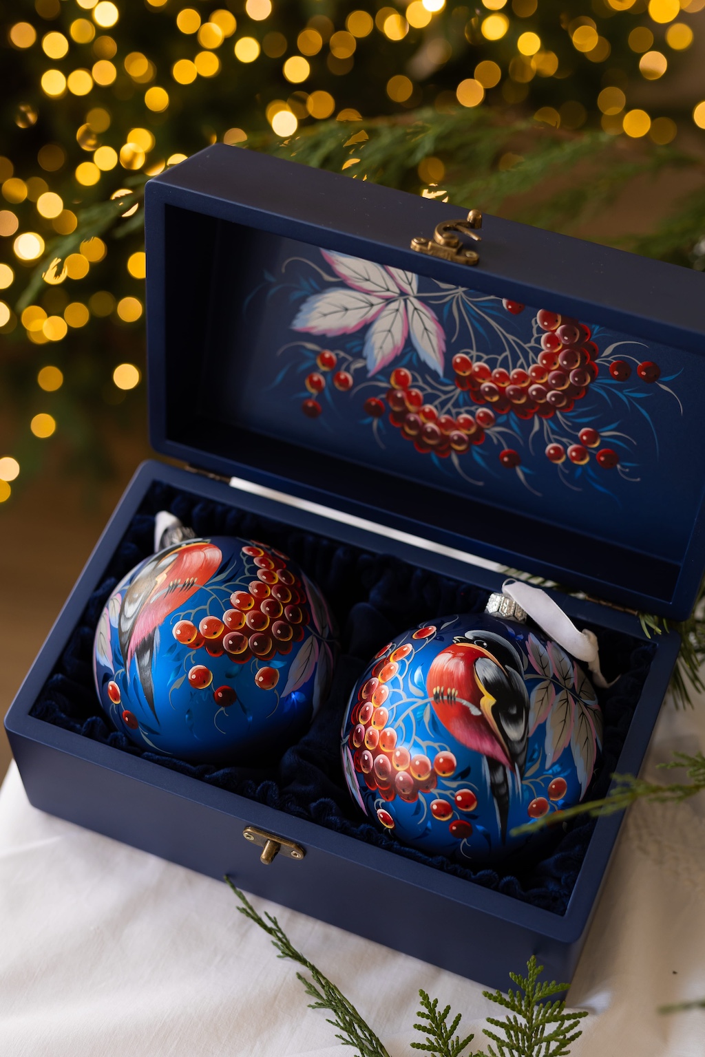 Наборы в деревянных шкатулках