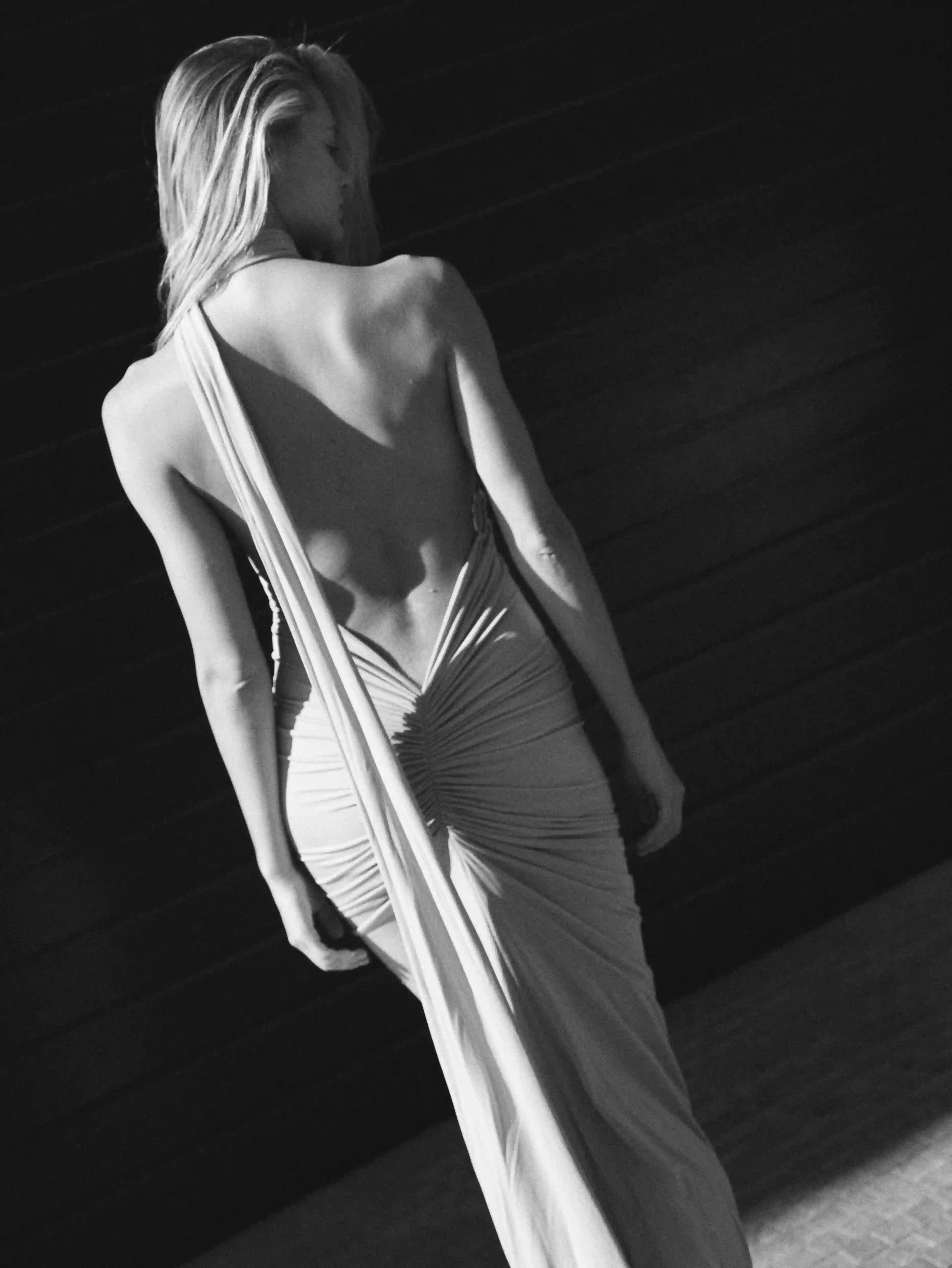 ПЛАТЬЕ AFINA белое