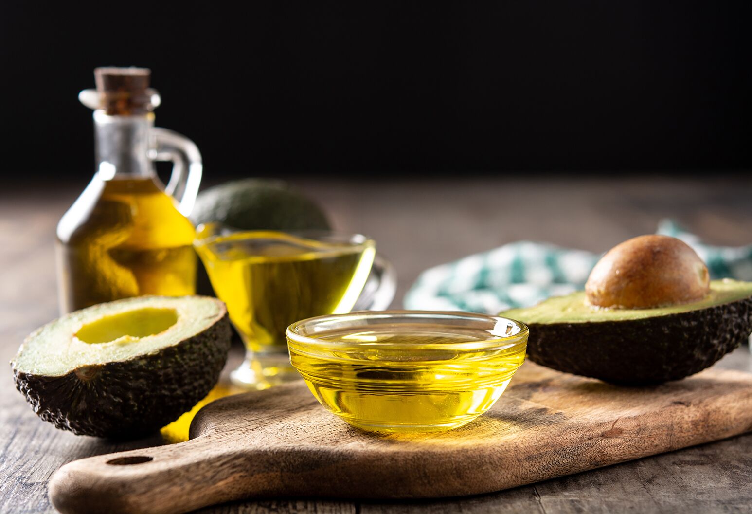 TheWell_avocado-oil TheWell_avocado-oil.jpg