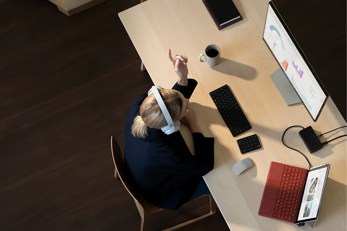 Microsoft_Surface_Pro_7Plus_forBusiness_Landing_3_3.webp