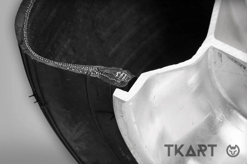 Внутренняя часть картинговой шины &mdash; непроницаемый лайнер