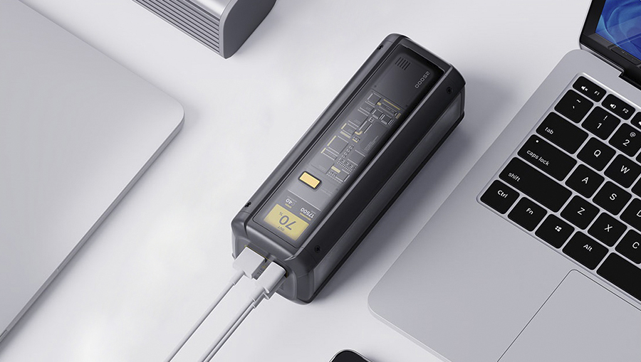Три порта повербанка Xiaomi 212 Вт