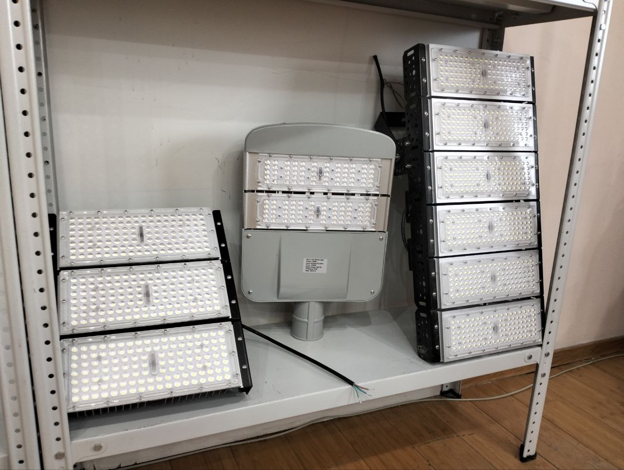 модульный консольный led светильник