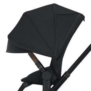 Cybex Priam 3 обладатель воистину объемного капора