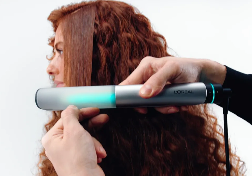 L'Or&eacute;al Light Straight Multi-Styler CES 2026