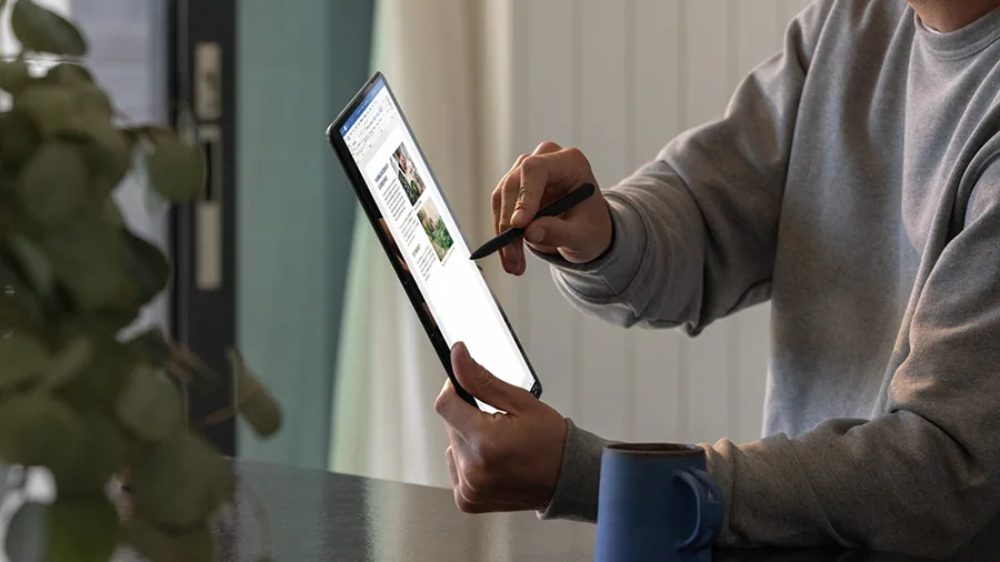 Microsoft_Surface_Pro_X_Landing_7_3.webp