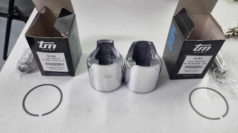 Сравнение поршня TM RC с предыдущей моделью 10121 &mdash; вид сбоку