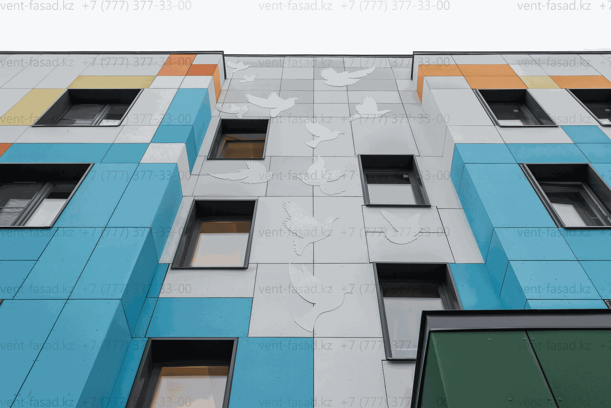 Вентилируемый фасад с фиброцементными панелями после нескольких лет эксплуатации