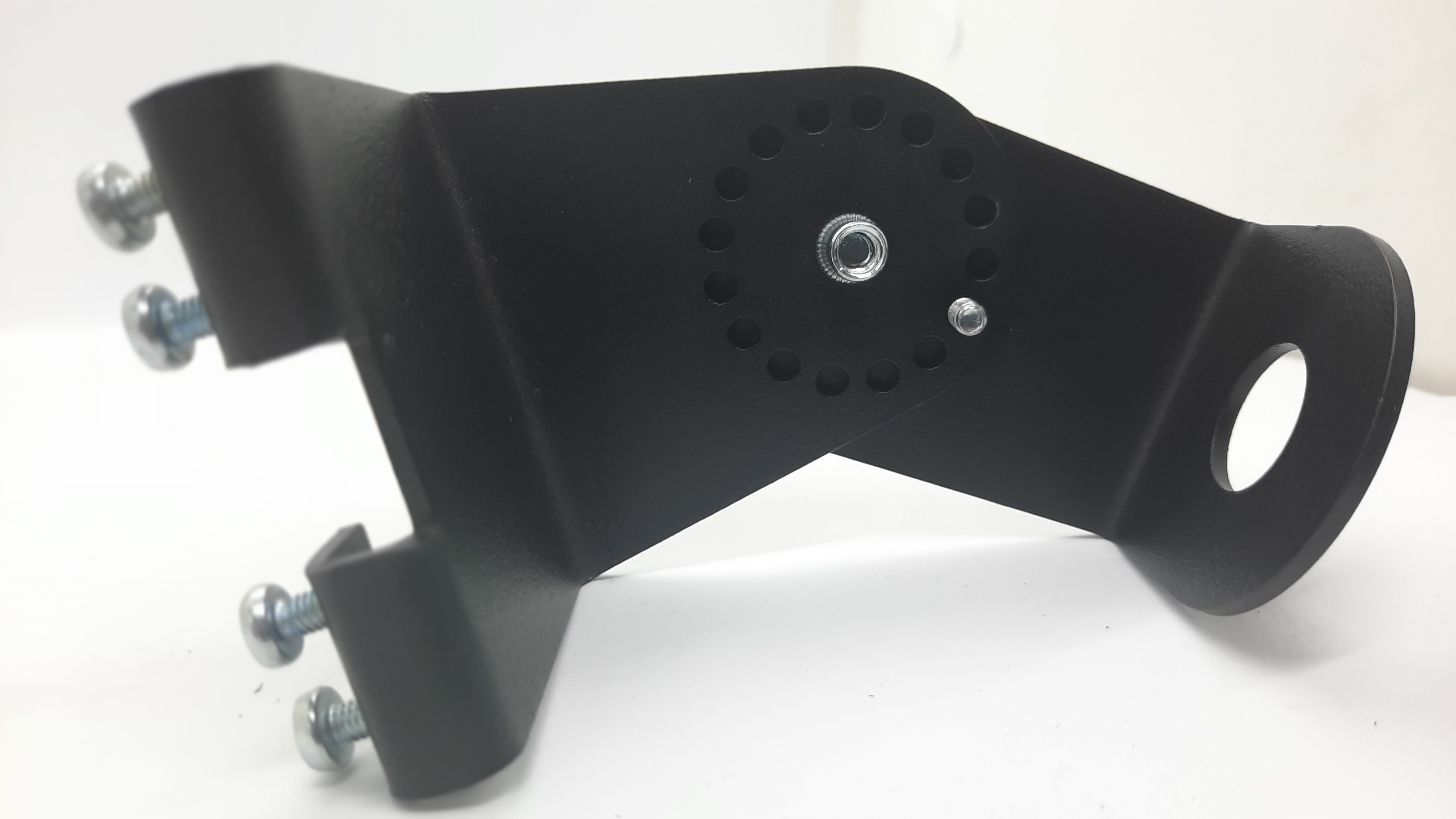 Автомобильный держатель defender ch-225 пакет, на подголовник (1/100). Кронштейн для автомобиля. Держатель для телефона mrm bm3210. Автомобильный держатель зиповер пм 66 29. Кронштейн для автомобиля.