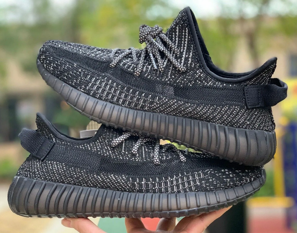 Yeezy boost reflective. Adidas Yeezy 350 v2. Adidas Yeezy Boost 350 Black. Adidas Yeezy 350 Black Reflective. Adidas Yeezy Boost 350 v2.