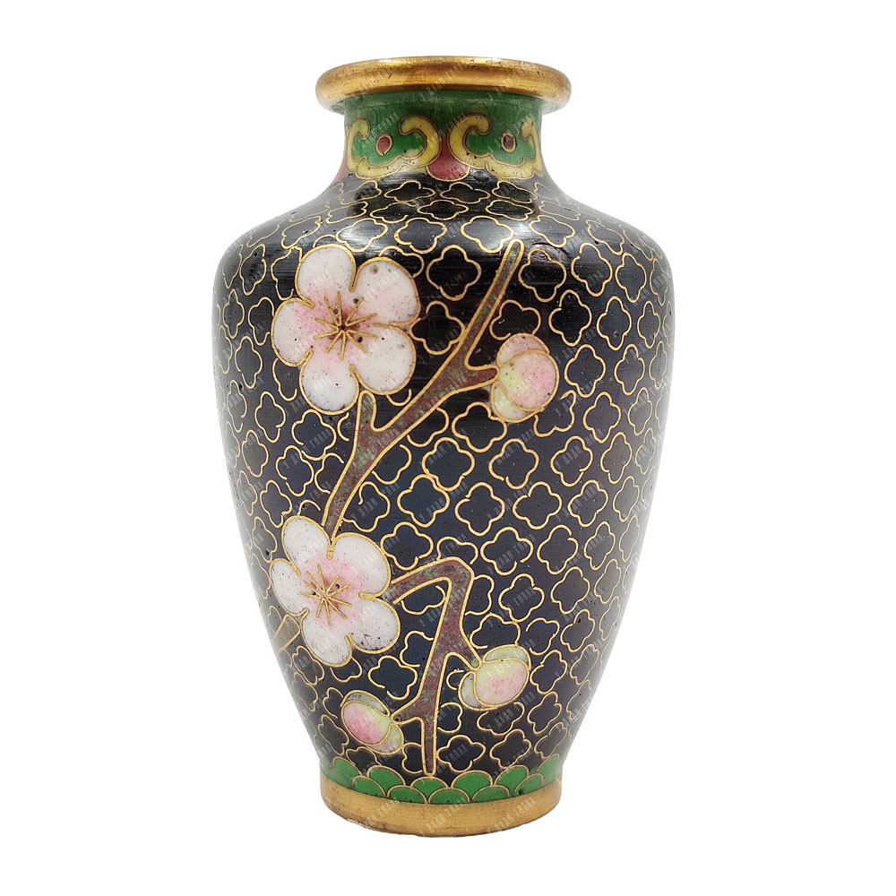 Старинная вазочка с изображением ветки сакуры в технике Cloisonne (Клуазоне). Бронза, эмаль. Китай. Первая половина XX века.   Размер 8,5 х 5,5 х 2,5 см.