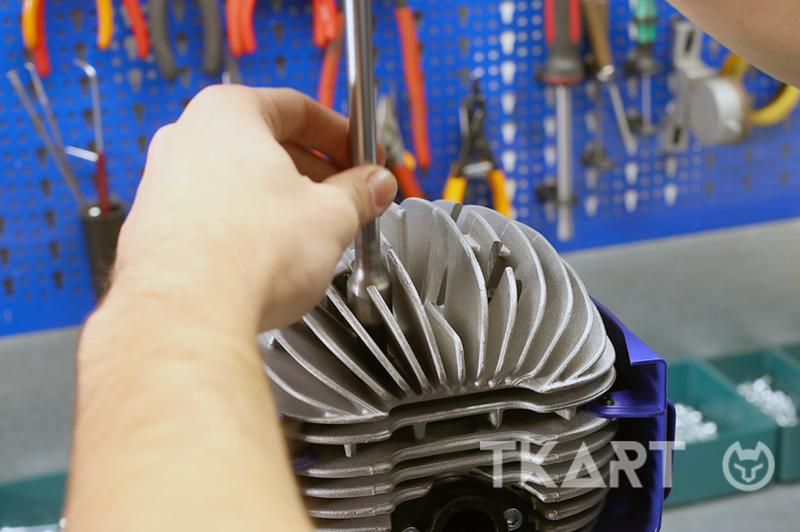 Контроль момента затяжки головки цилиндра мотора TM Mini 60cc