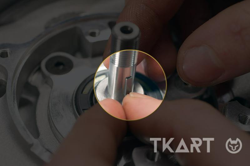 Установка шпонки и ротора зажигания на коленвал мотора TM Mini 60cc