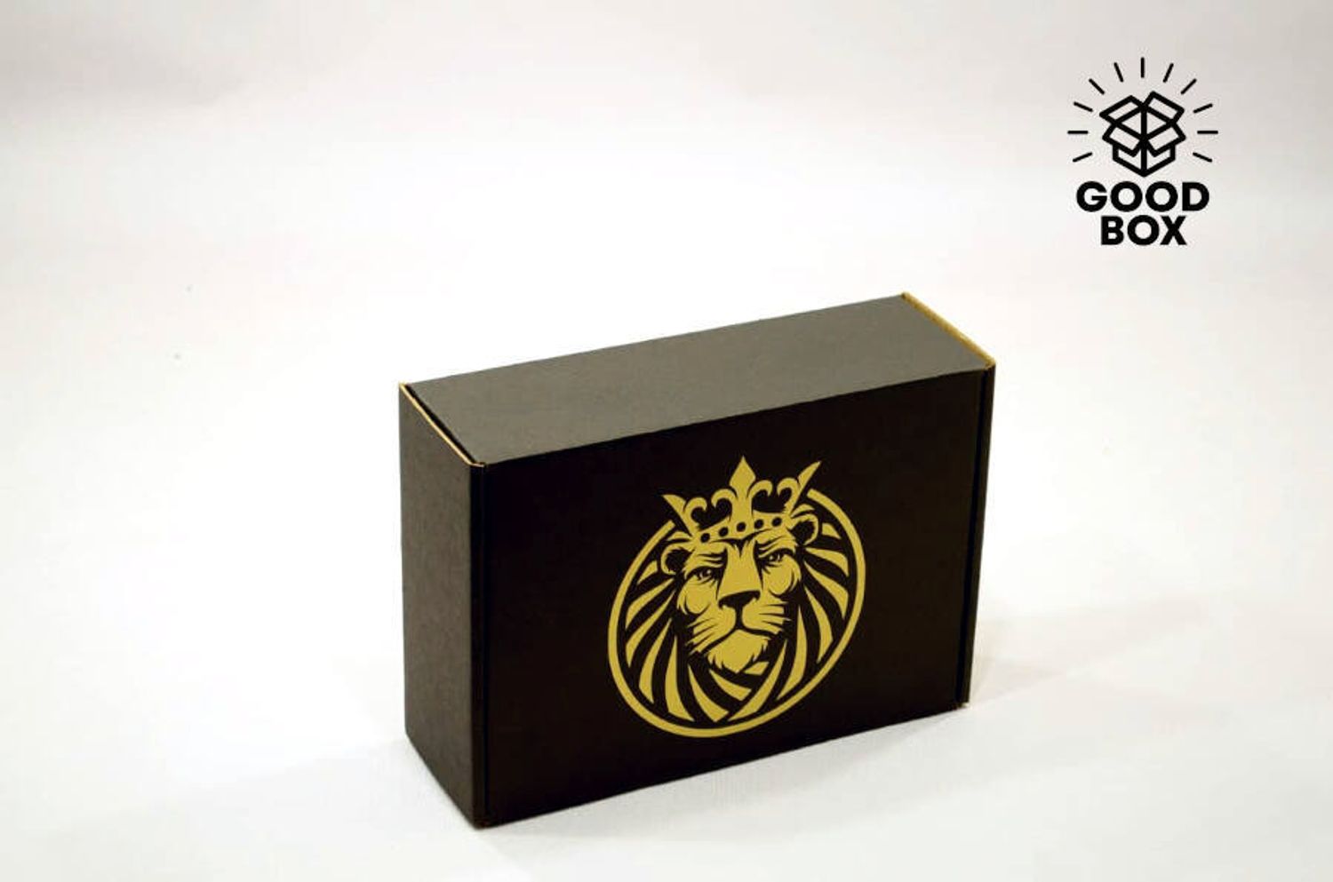 Купить готовые картонные подарочные коробки для упаковки подарков оптом в Москве