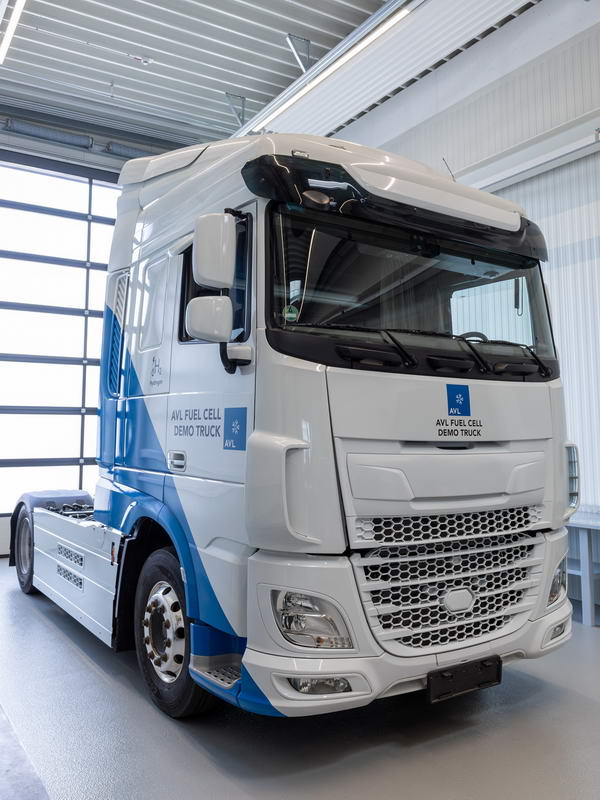 News. Purem by Eberspaecher fuel cell exhaust air system guarantees effective water management 2