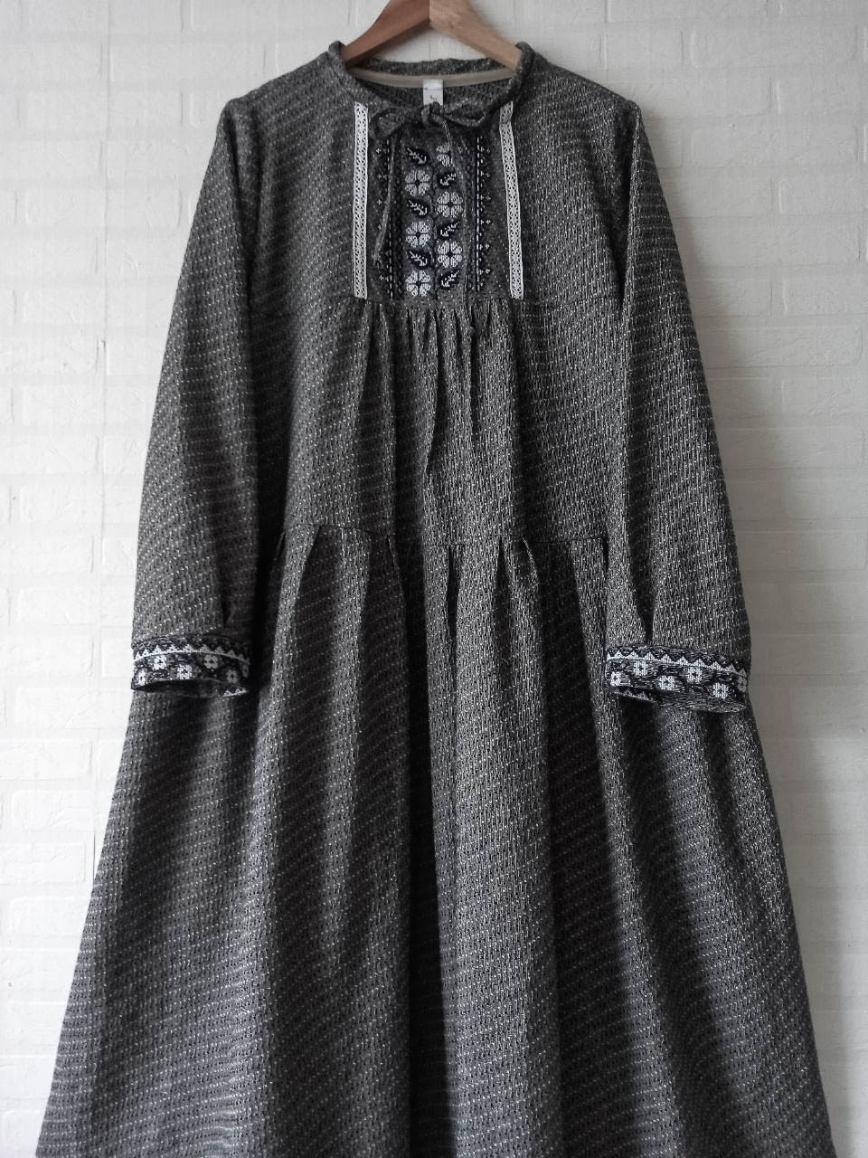 Купава. Платье трапеция с пышной юбкой вышивкой в этностиле PL-42-2346. LinenBy