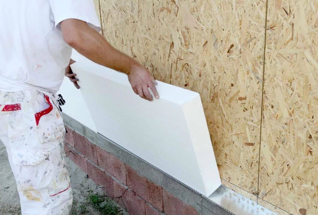 Изолон как крепить к бетонной стене