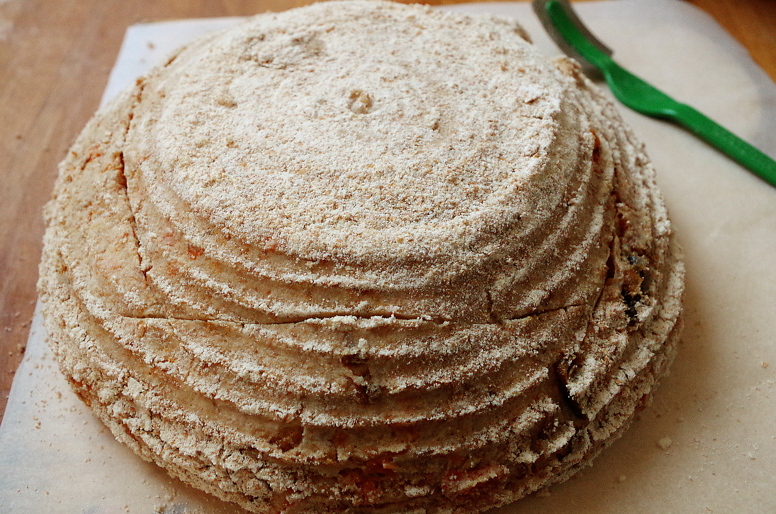 надрежьте заготовку