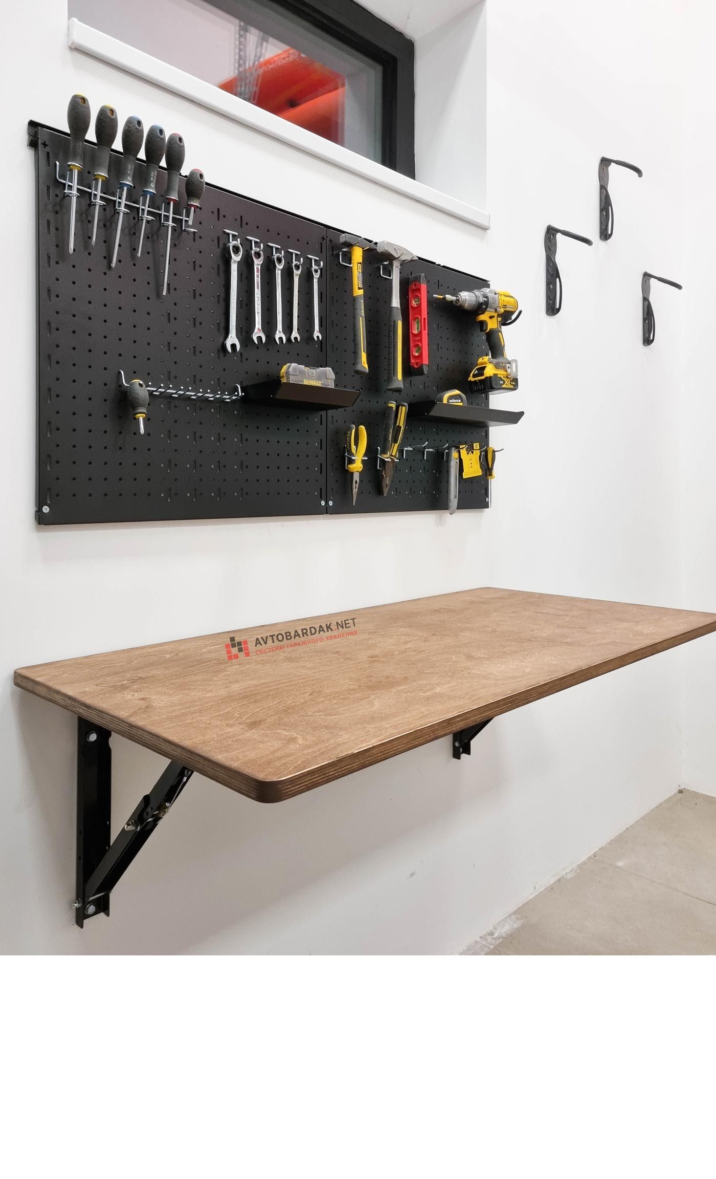 Каталог перфорированных панелей для инструментов