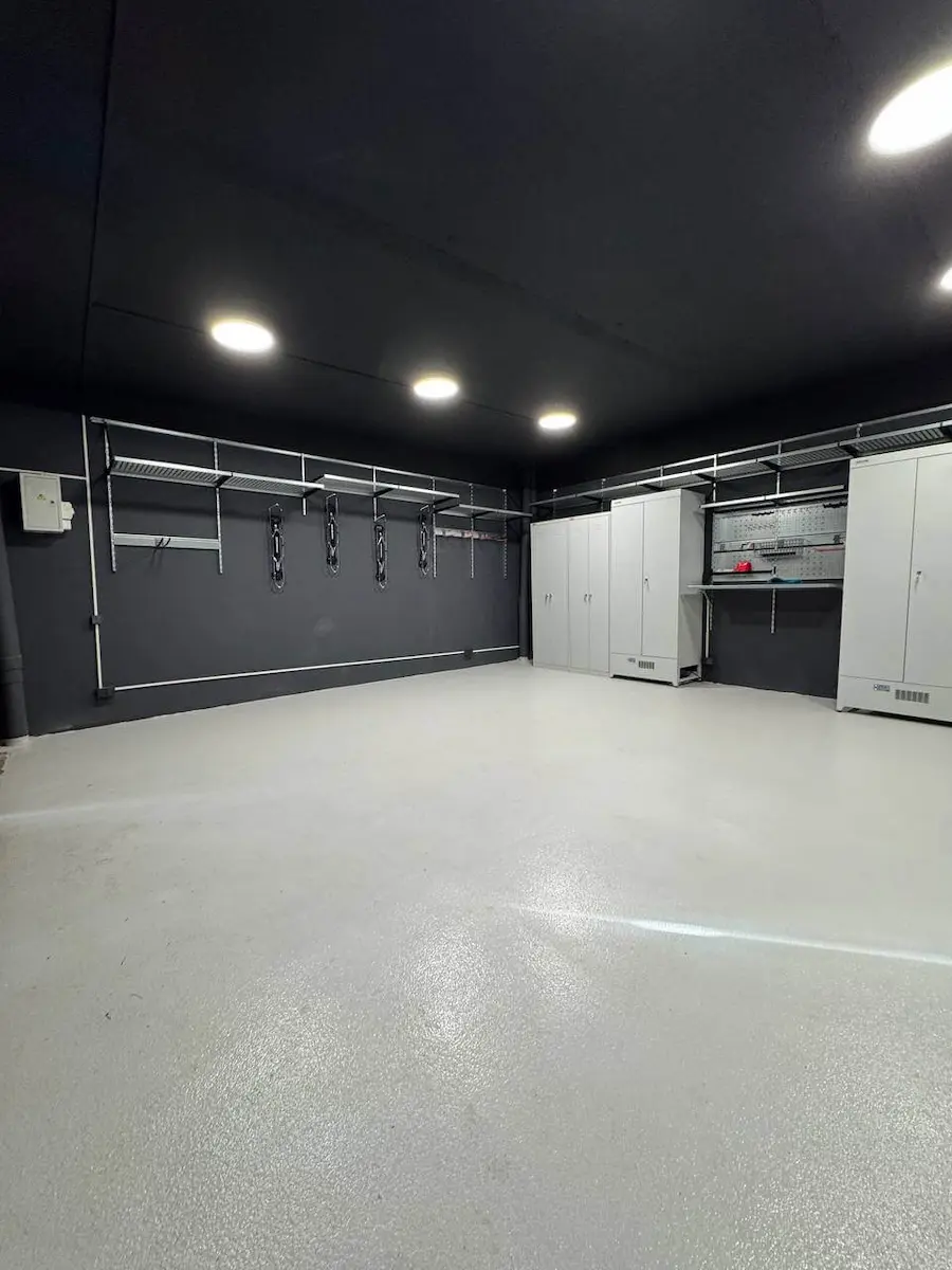 Гараж 37 м² в Минске — система хранения IF после установки (фото 1)