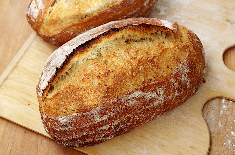Домашний белый хлеб в духовке: ТОП-4 рецепта