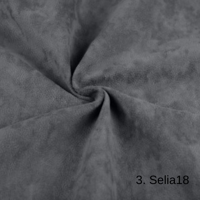 3. Selia18.jpg