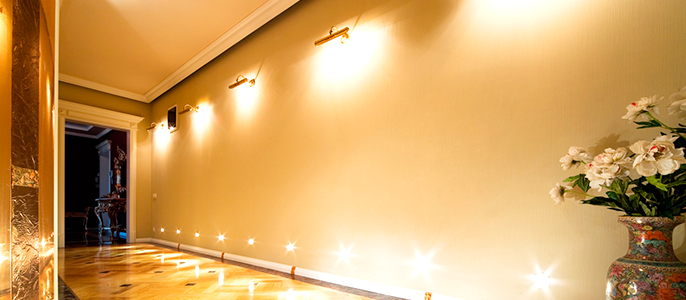 светильники в коридоре