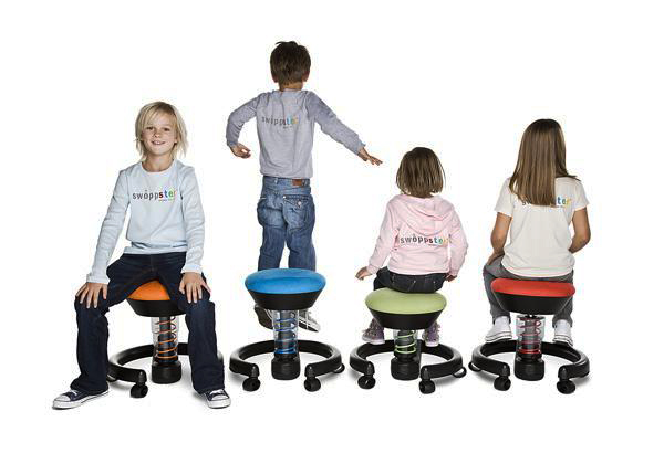 Как выбрать растущее кресло для школьника: особенности, разновидности, плюсы и минусы