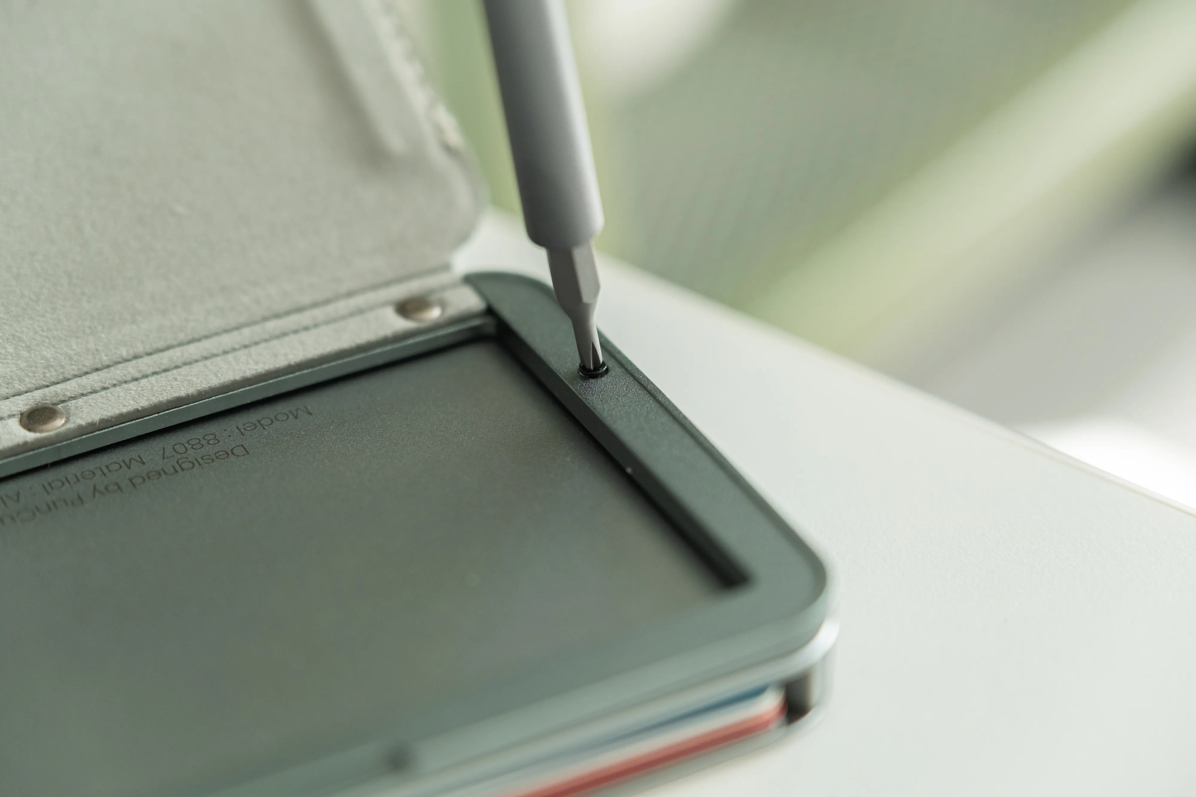 PunCube Aluminium Mech Wallet_7 PunCube Aluminium Mech Wallet_7.webp