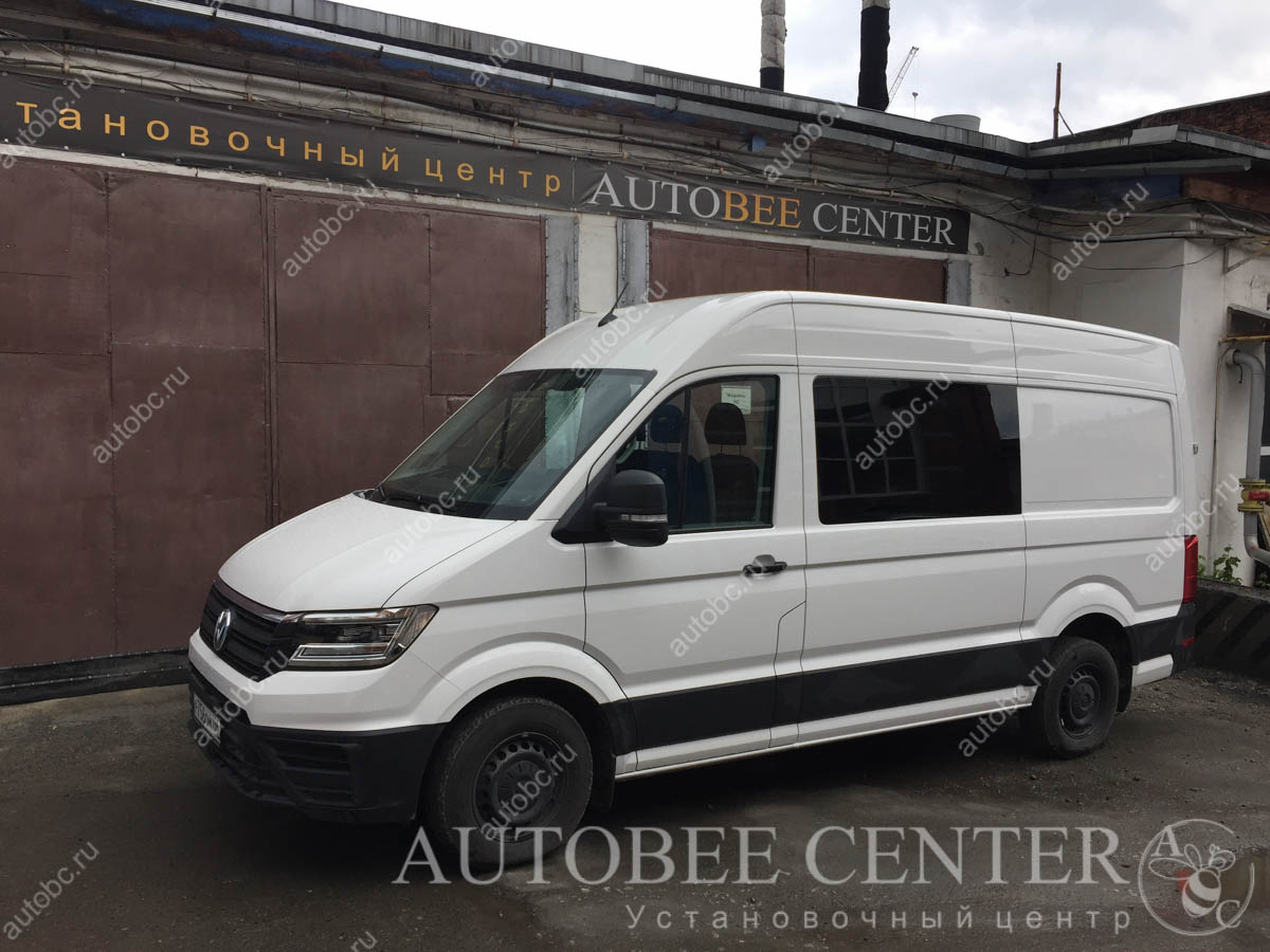 Volkswagen Crafter (переоборудование в грузопассажирский)