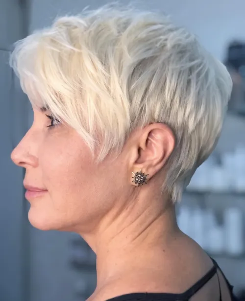50-choppy-platinum-pixie-to-look-younger.jpeg