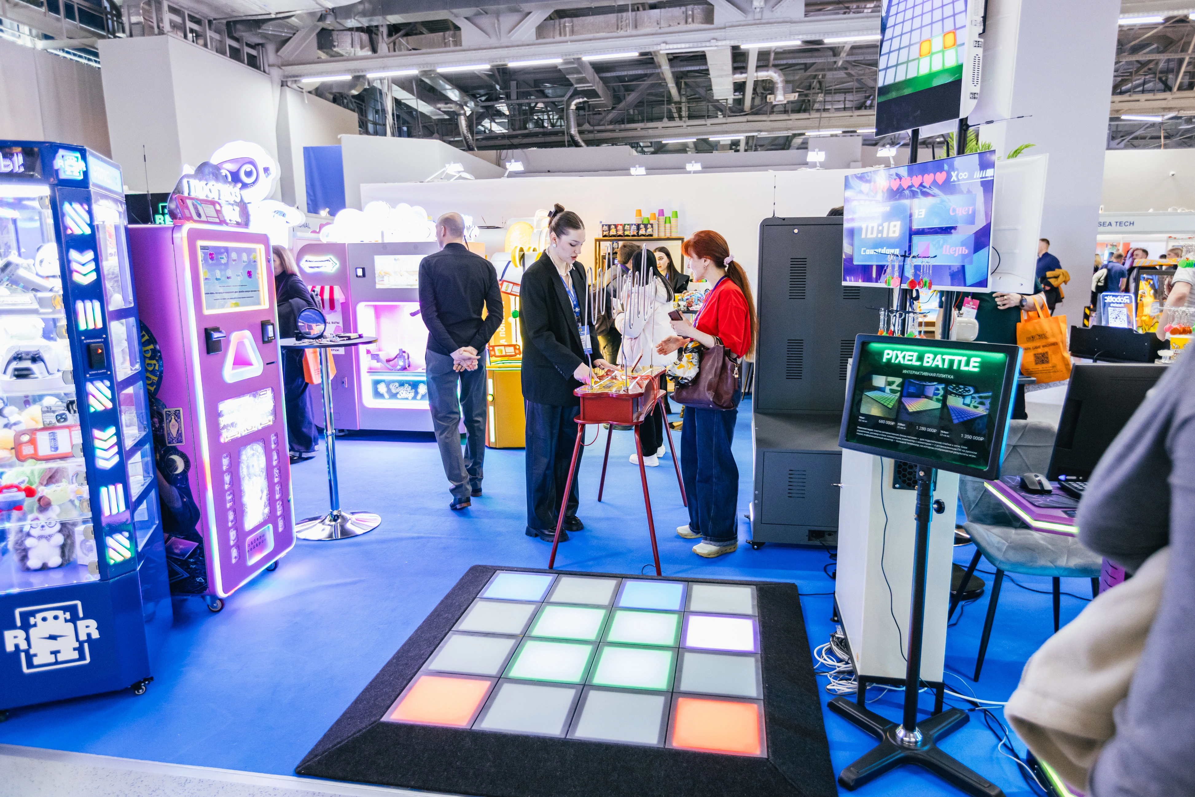 Команда Robotic Retailers на выставке