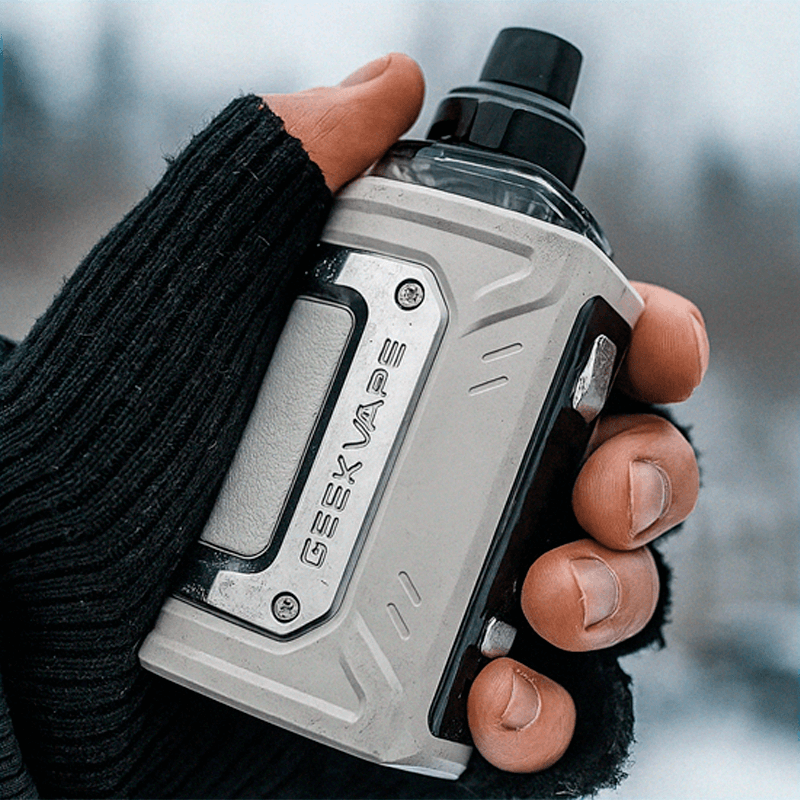 Aegis Hero 3 в руке