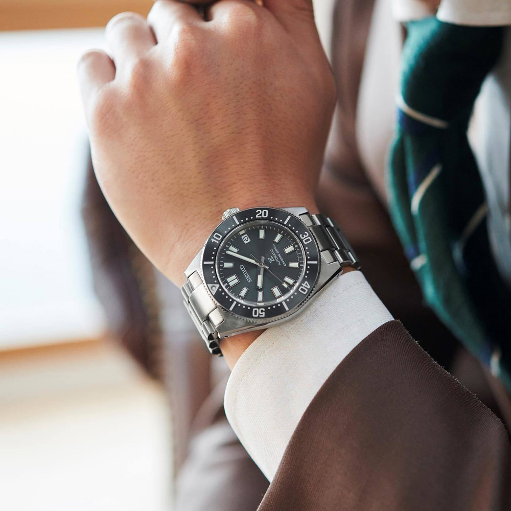 SPB143J1 Seiko SPB143J1 Prospex Diver с серым sunburst-циферблатом