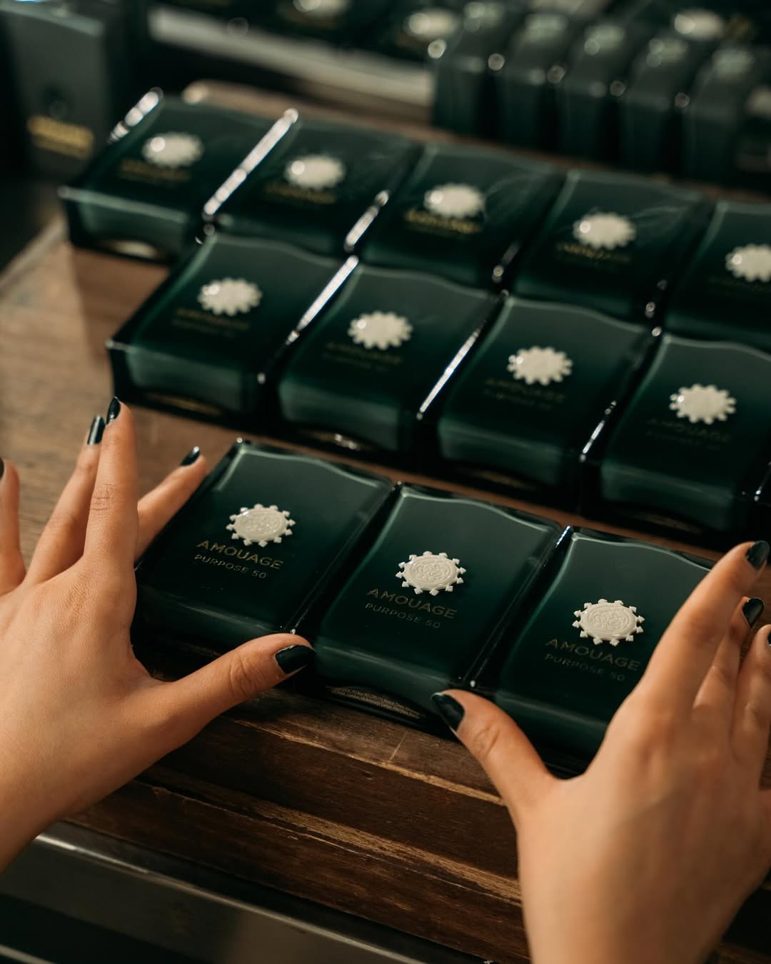 As with the other Exceptional Extraits, the bottle for Purpose 50 is a strikingly elevated version of the iconic Amouage flacon. It features rich, lustrous inner lacquering, in a shade of green.jpg