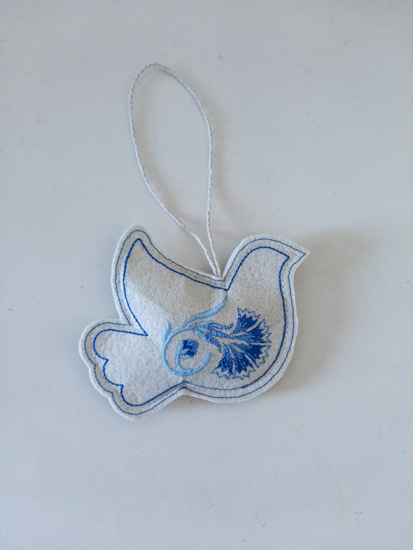 Голубок-василек. Подвеска из фетра NYF-261129-Midi Голубок-василек. Подвеска из фетра NYF-261129-Midi