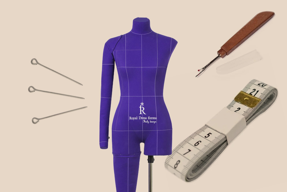 Булавки, портновский манекен Моника Арт, сантиметр - необходимые предметы, чтобы научиться шить.