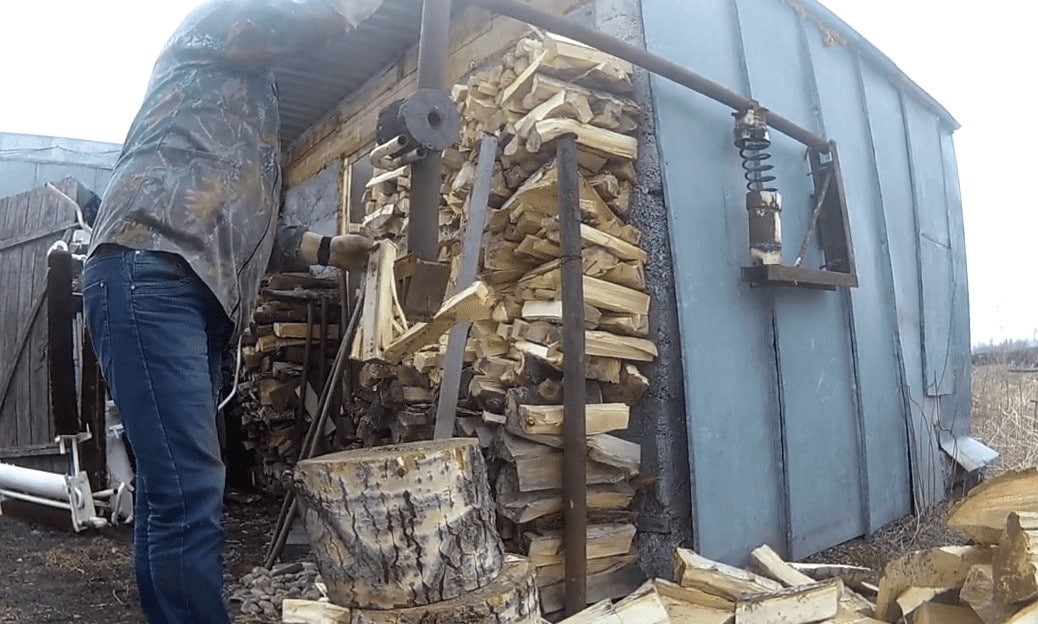 Видео работы дровокола горыныч 9 тонн