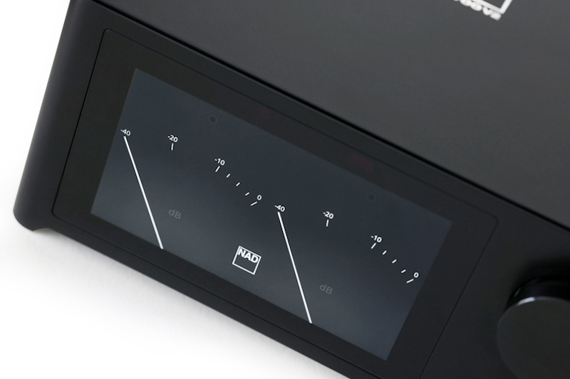 NAD Masters C 700 V2 дисплей
