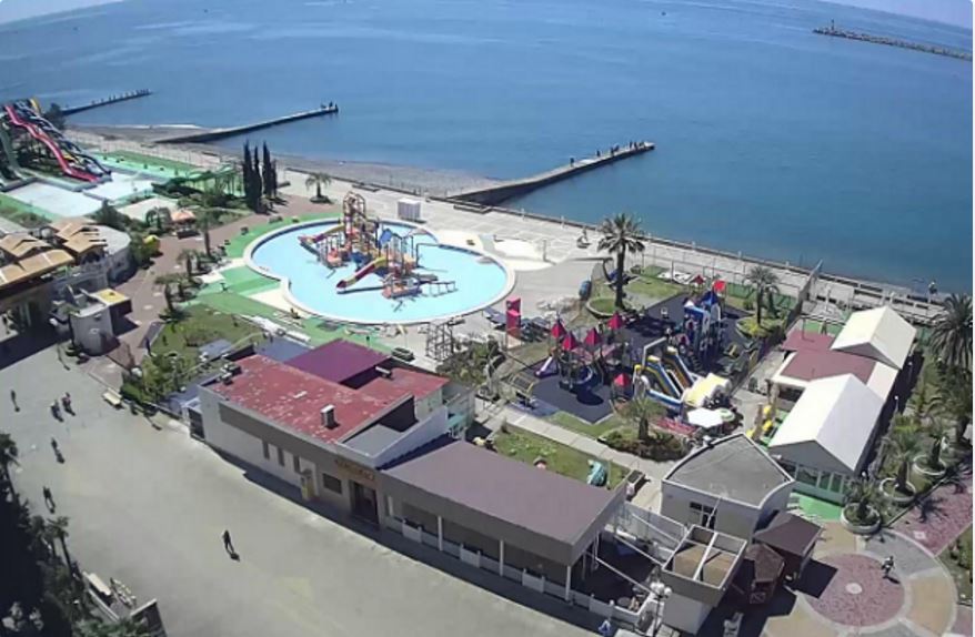 Камера пляж маяк западная сторона. Аквапарк маяк сочи веб камеры. Камера пляж маяк западная сторона. Пляж маяк каспийск. Веб камера пляж маяк сочи.