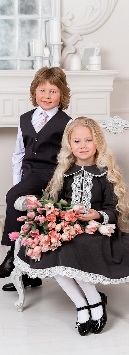 Швейная фабрика &laquo;ЕВРОЛЭНД&raquo; занимается пошивом и розничной продажей школьной формы. Каталог нашего фирменного интернет магазина включает в себя широкий выбор различных категорий школьной формы для учащихся разных возрастов и комплекций. Дизайнеры нашей фабрики, создают удобную и стильную школьную одежду, которая соответствует всем современным требованиям моды.