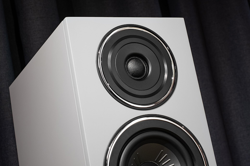 Напольная акустика Wharfedale Diamond 12.3i