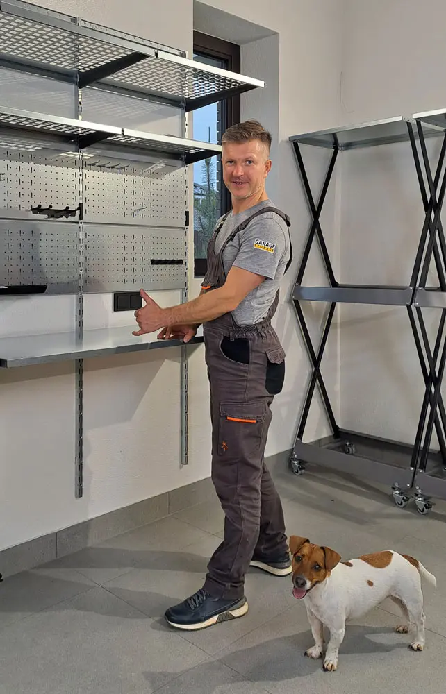 otkidnoy-stol-verstak-dlya-masterskoy Откидной стол-верстак для домашней мастерской и гаража