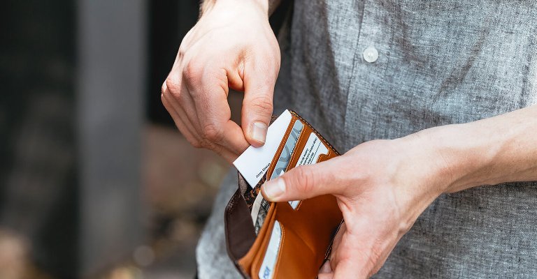 bellroy_ru_hide_and_seek_bagandwallet.jpg