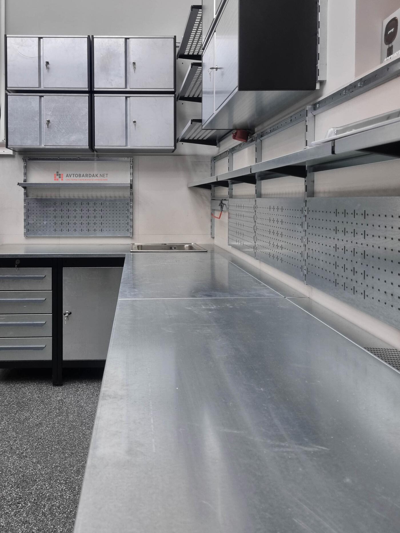 металлические верстаки