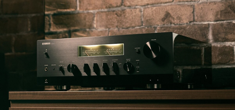 ya-r2000-01 Стерео-ресивер Yamaha R-N2000A
