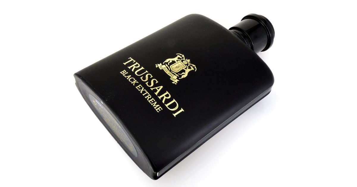 Trussardi Black Extreme — туалетная вода для мужчин.