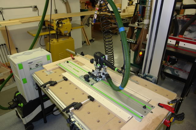 Шина-направляющая с отверстиями Festool FS 1400/2-LR 32 Безупречное ведение. Настоящий хит продаж